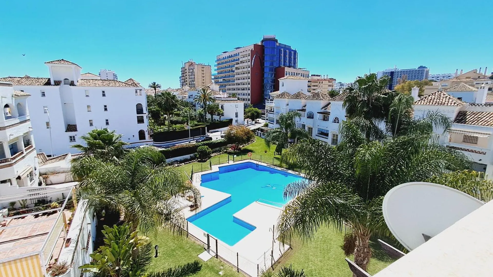 דירות 2 Bed With Pool Views בנאלמדנה