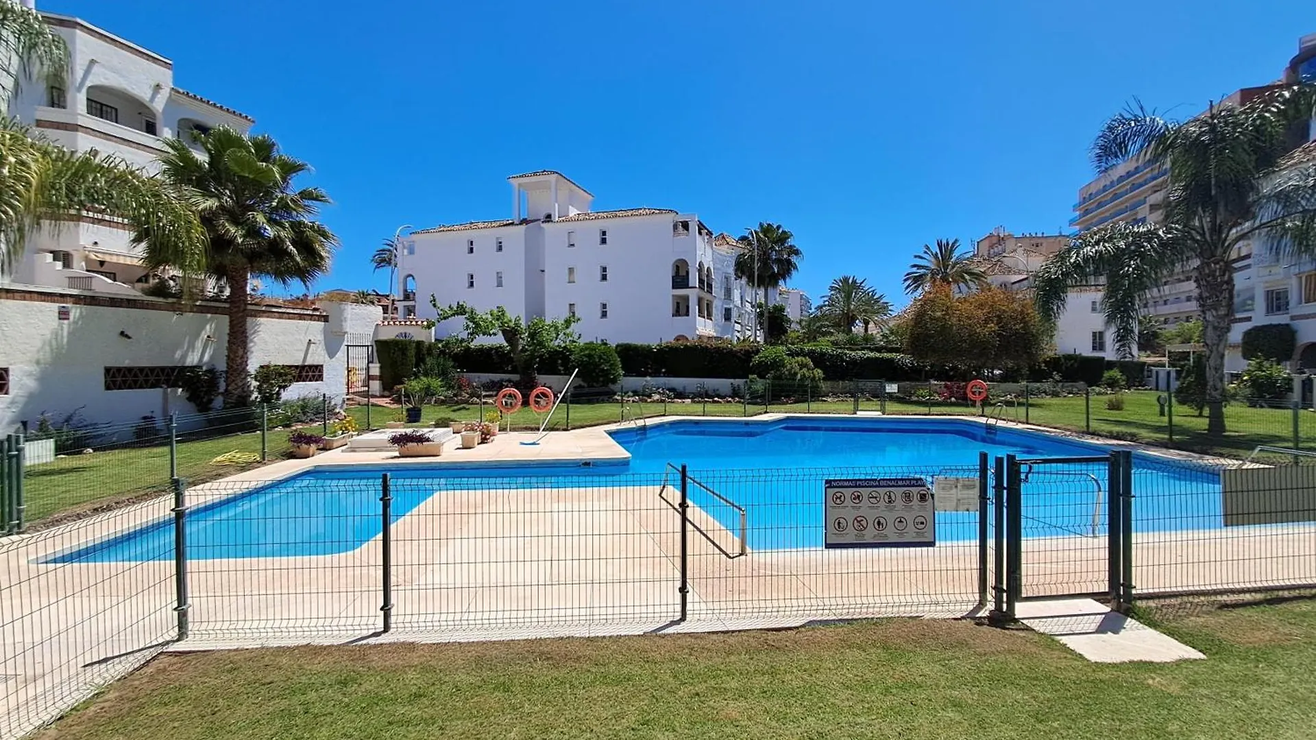 2 Bed With Pool Views Benalmadena Apartman Spanyolország